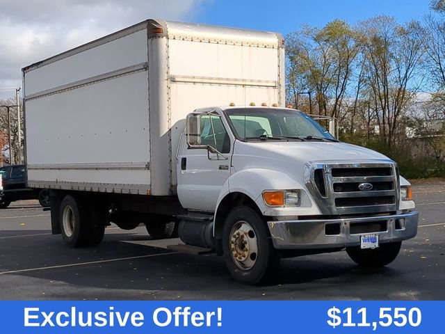 2005 Ford F-650 SuperCab XL photo 2