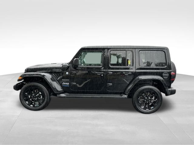 2022 Jeep Wrangler Unlimited Sahara 4xe photo 2