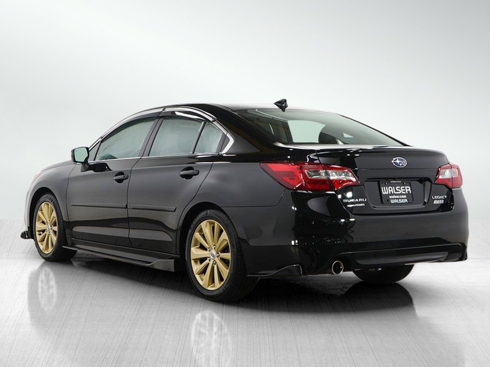 2017 Subaru Legacy Limited photo 3