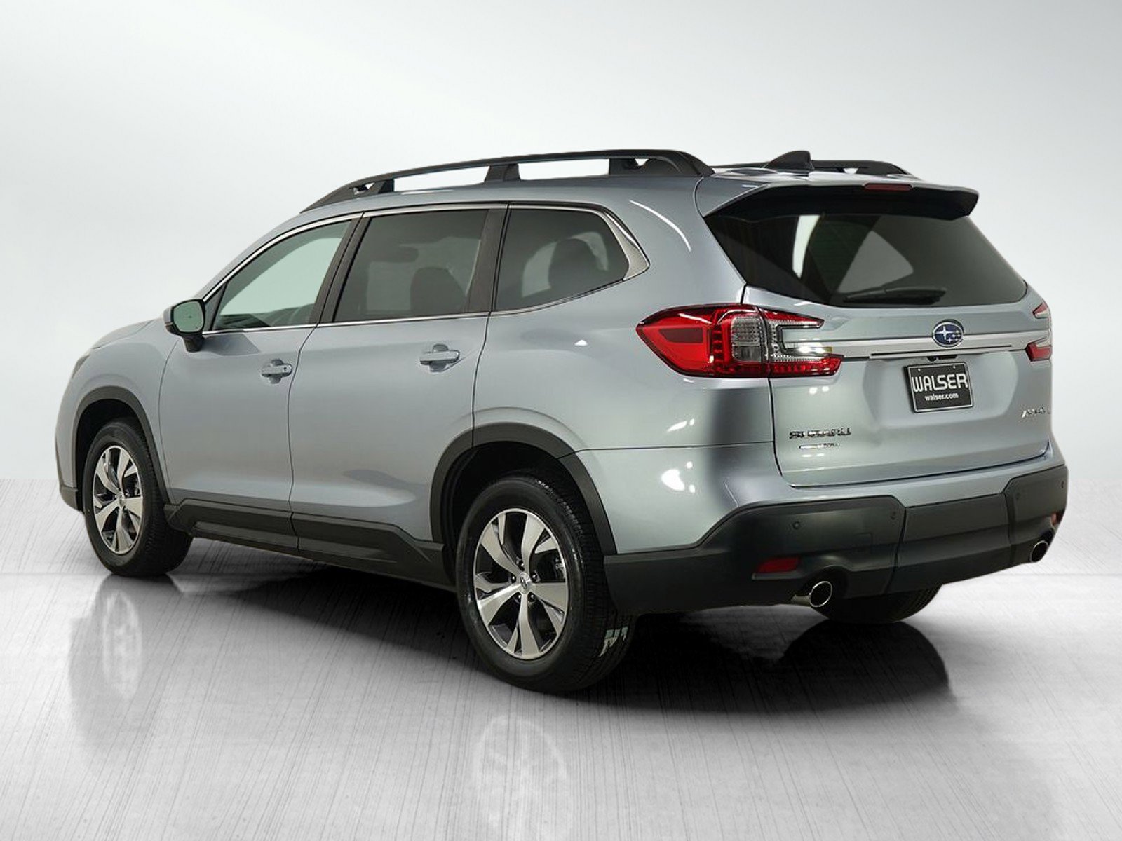 2024 Subaru Ascent Premium photo 3