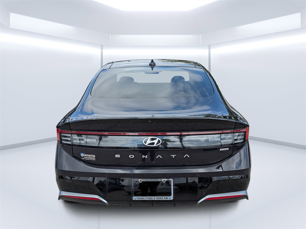 2024 Hyundai Sonata Hybrid Limited photo 4
