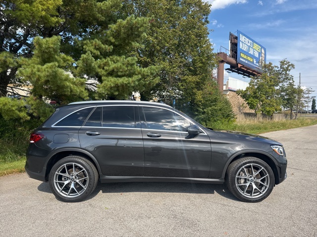 2022 Mercedes Benz GLC 300 4MATIC photo 4
