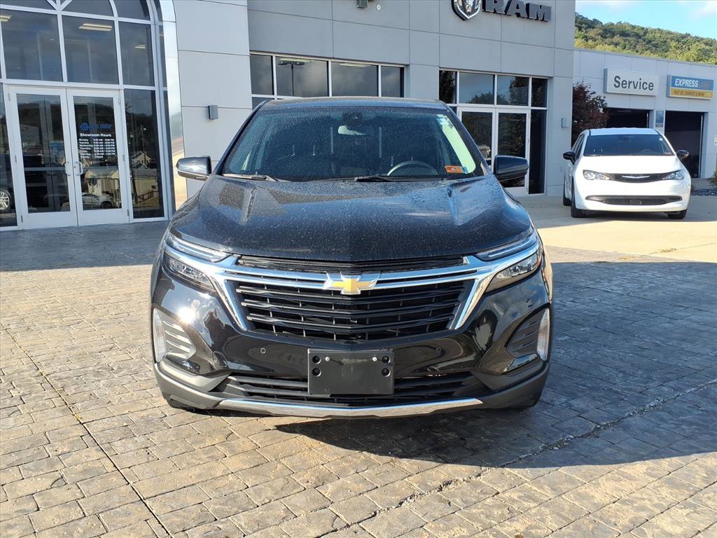 2022 Chevrolet Equinox LT photo 2