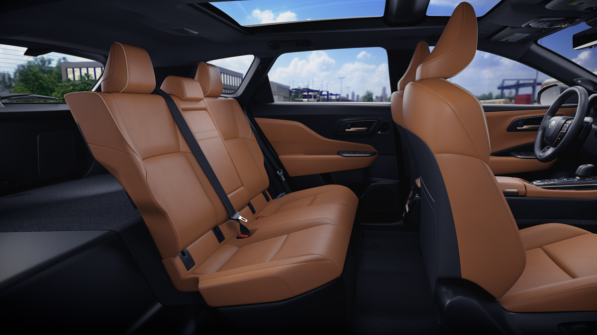 2025 Toyota Crown Signia Limited photo 19