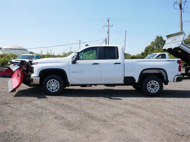 2025 Chevrolet Silverado 2500HD photo 3