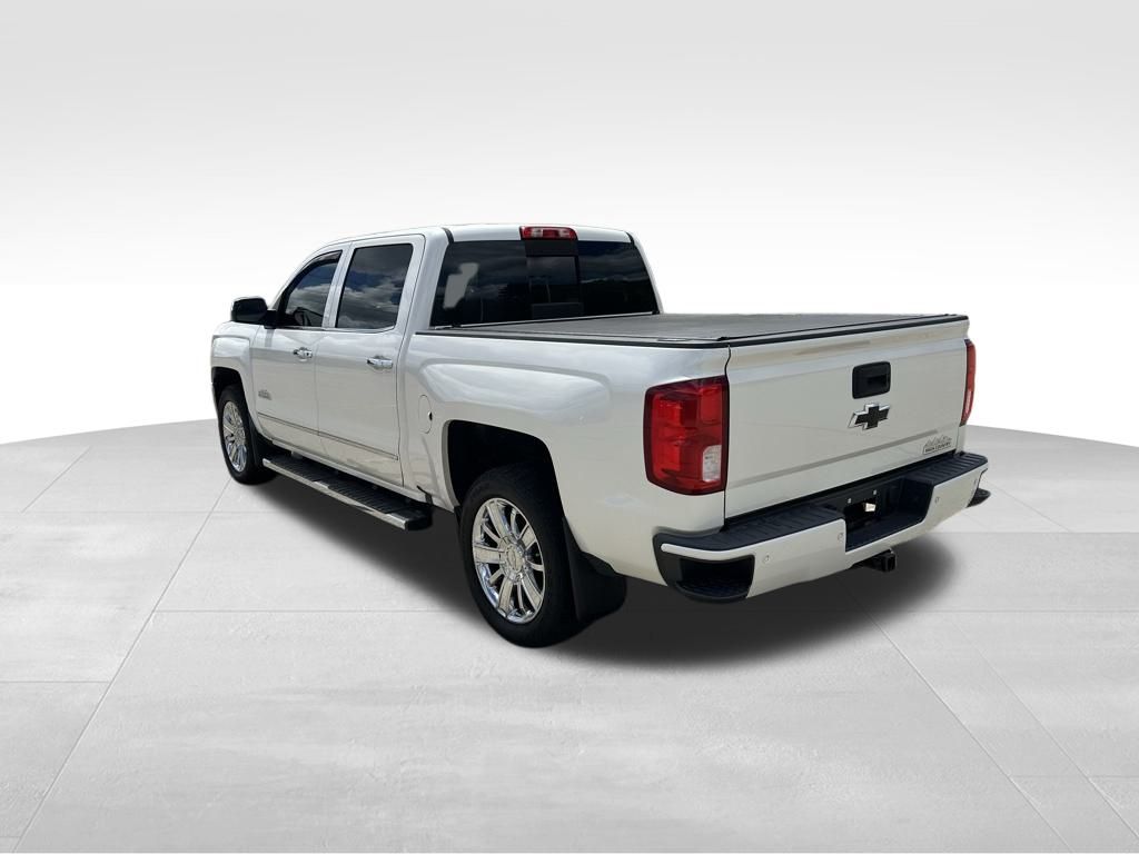 2017 Chevrolet Silverado 1500 High Country photo 2