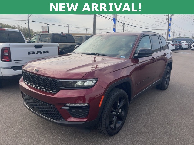 2023 Jeep Grand Cherokee Limited photo 3