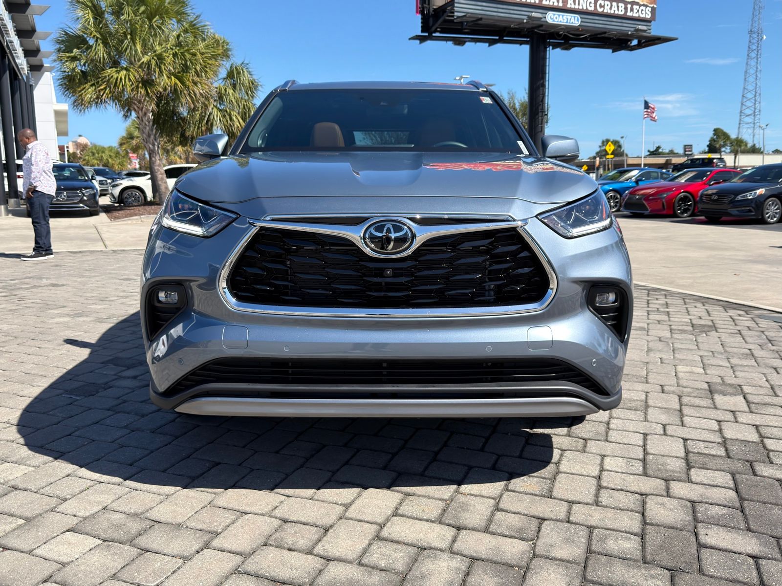 2024 Toyota Highlander Platinum photo 4