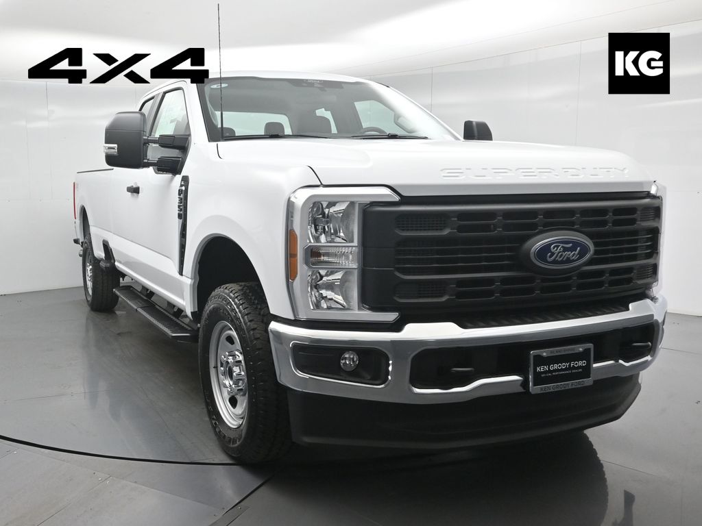 2026 Ford F-350 Super Duty XL's photo