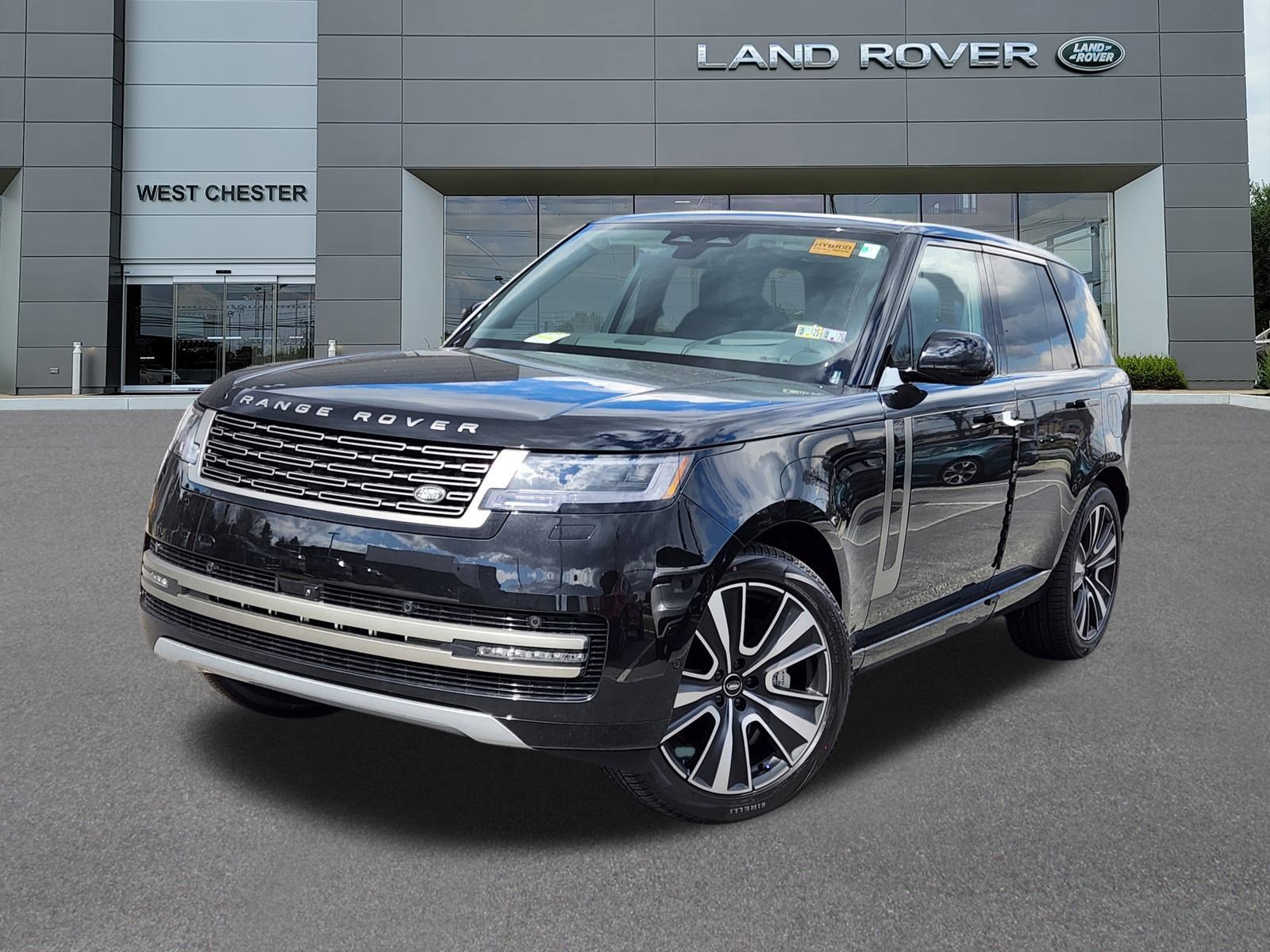 2025 Land Rover Range Rover SE's photo