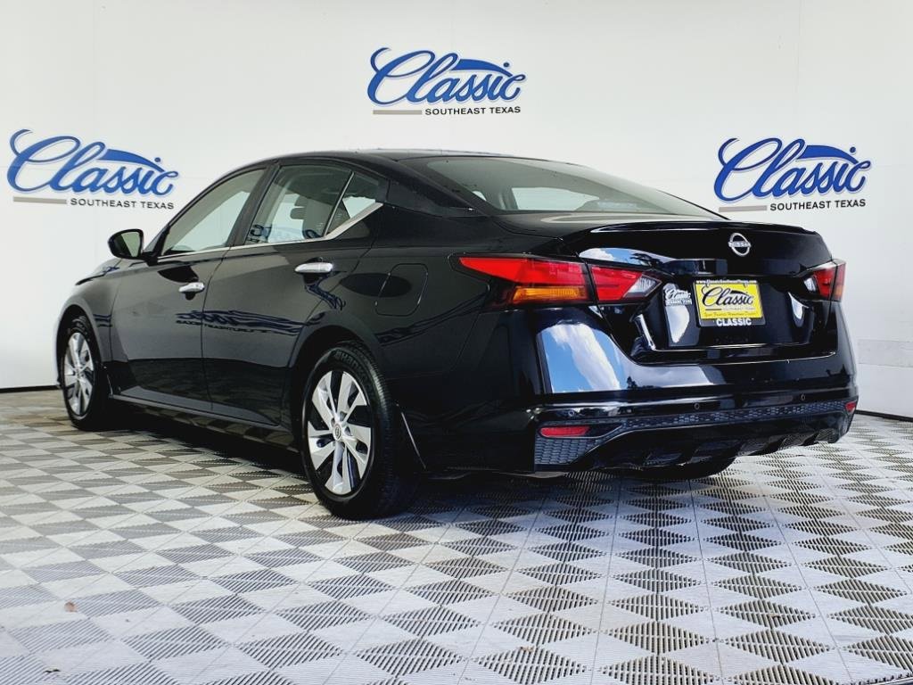 2024 Nissan Altima 2.5 S photo 2