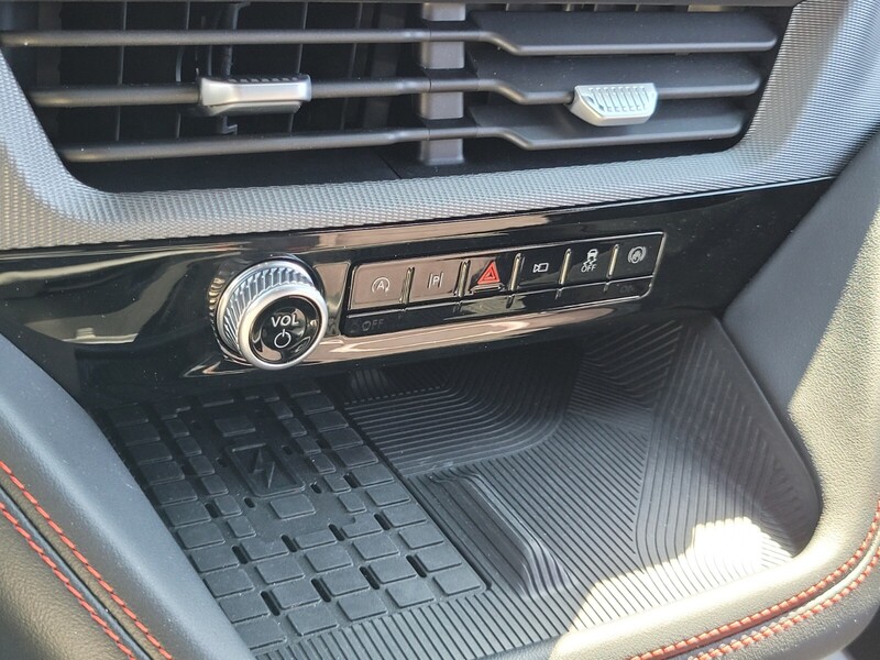 2025 Ford Explorer ST photo 18