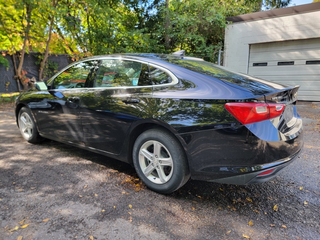 2023 Chevrolet Malibu LS photo 6