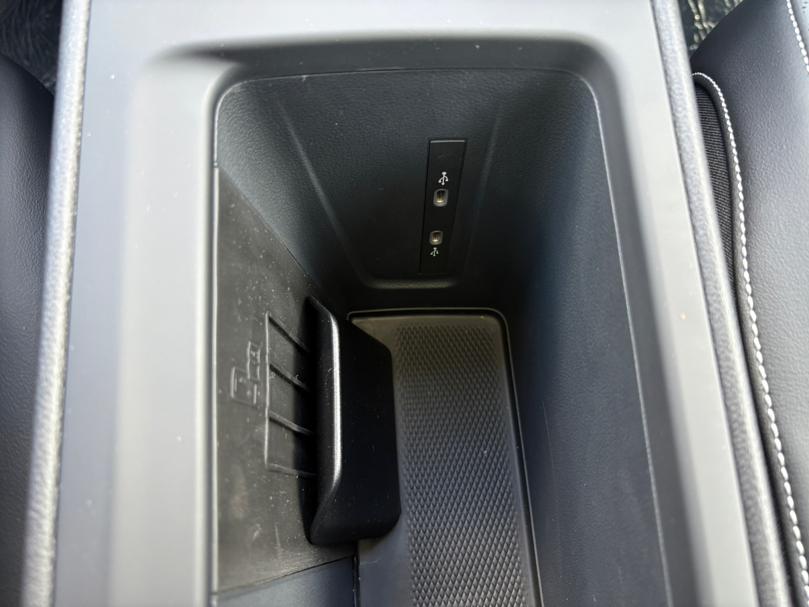 2025 Volkswagen Tiguan SE photo 20