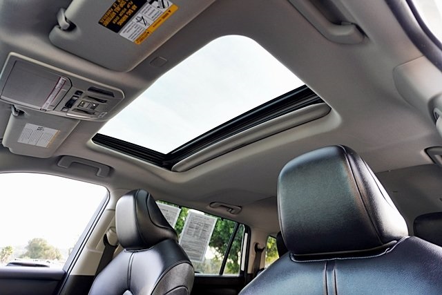 Used 2021 White Toyota XLE image 15