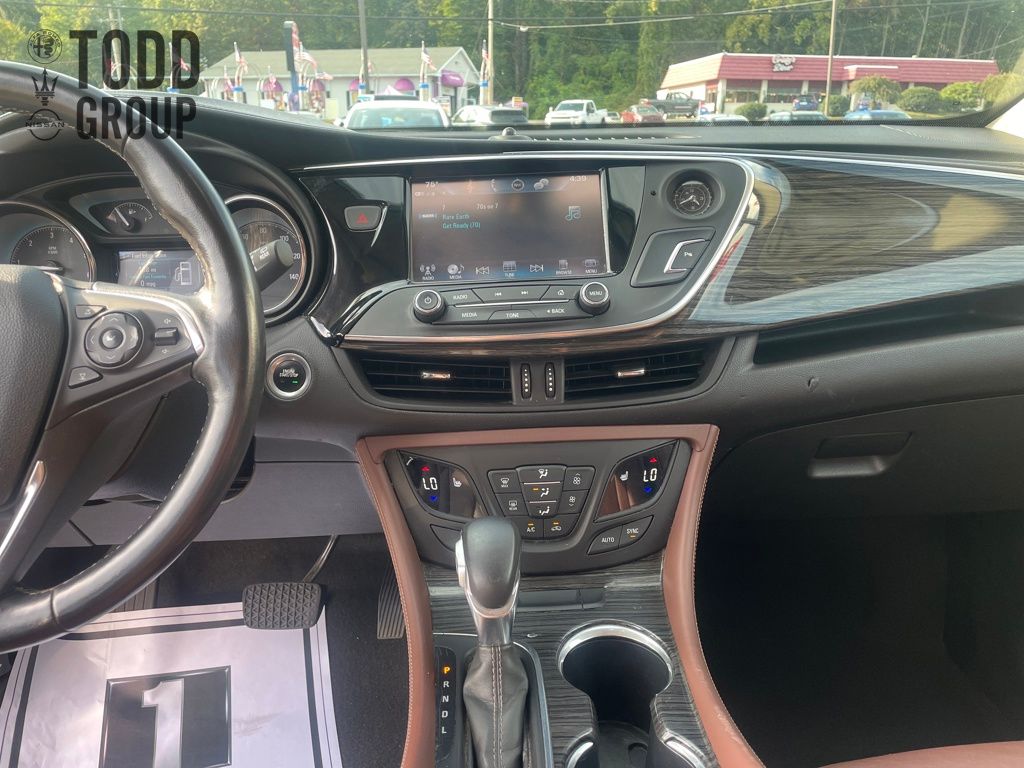 2017 Buick Envision Essence photo 14