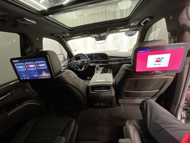 2024 Toyota RAV4 ESV V-Series photo 28