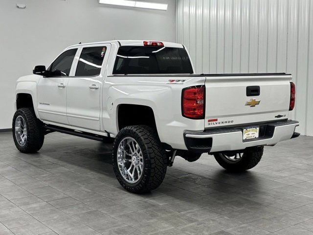 2017 Chevrolet Silverado 1500 LT photo 4
