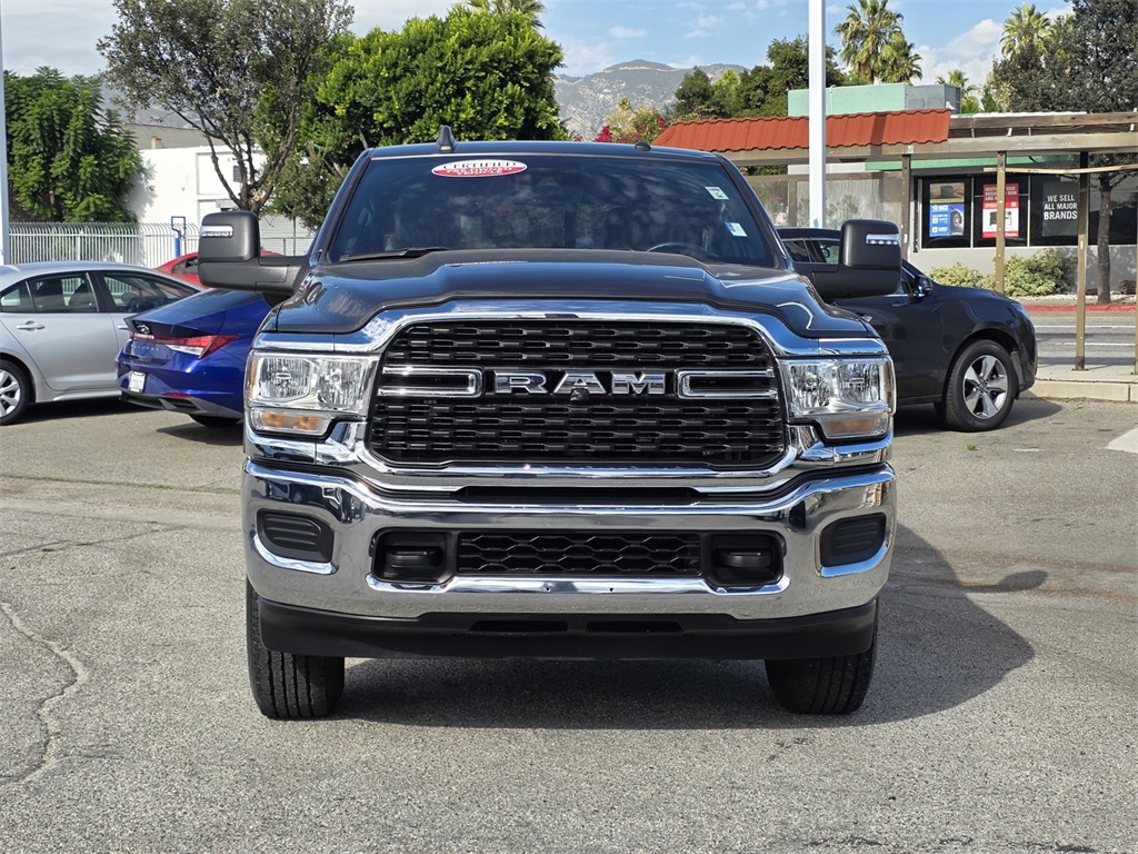 2024 Ram 3500 Tradesman photo 2