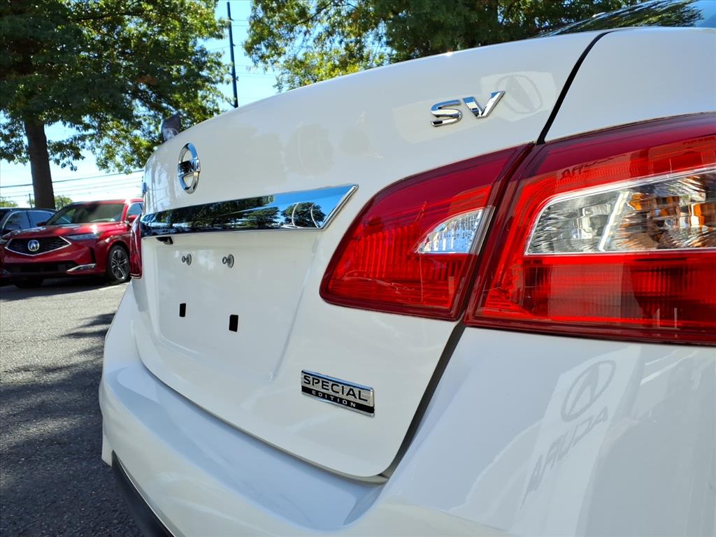 2019 Nissan Sentra SV photo 7