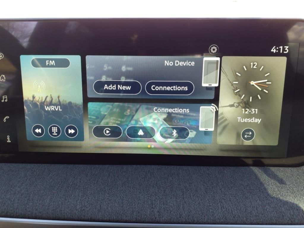 2025 Nissan Kicks SV photo 15
