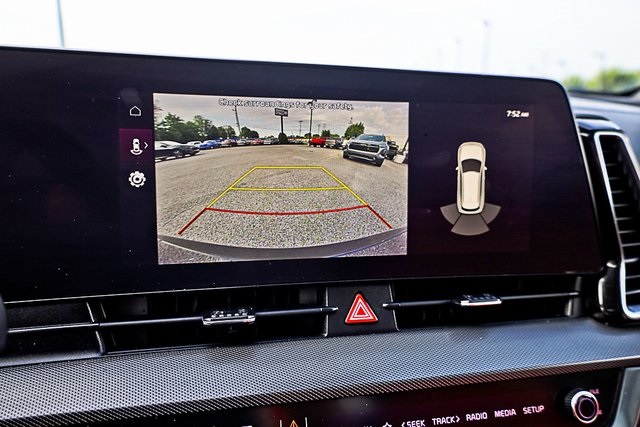 2023 Kia Sportage SX photo 4