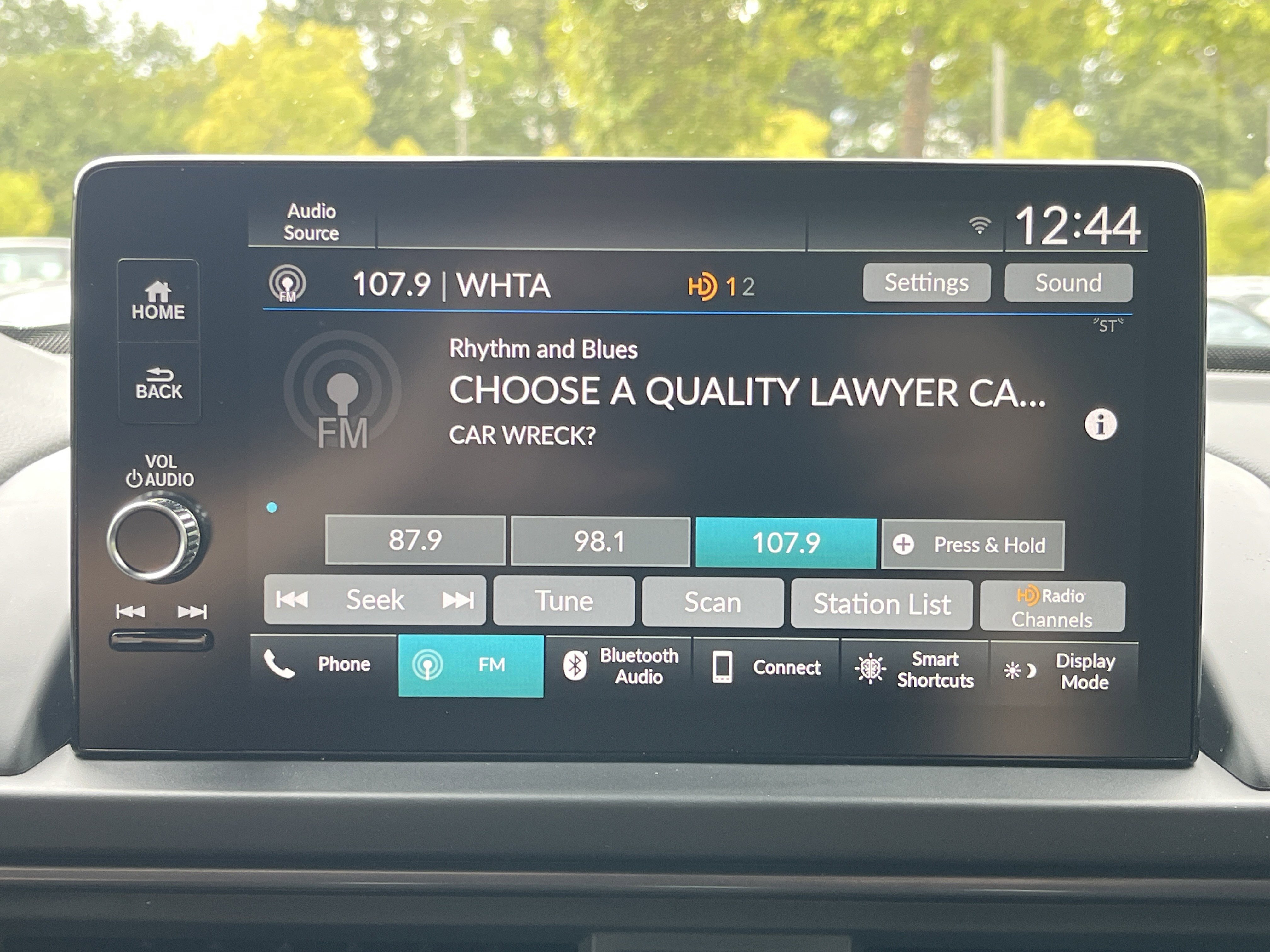 2025 Honda Pilot TrailSport photo 3