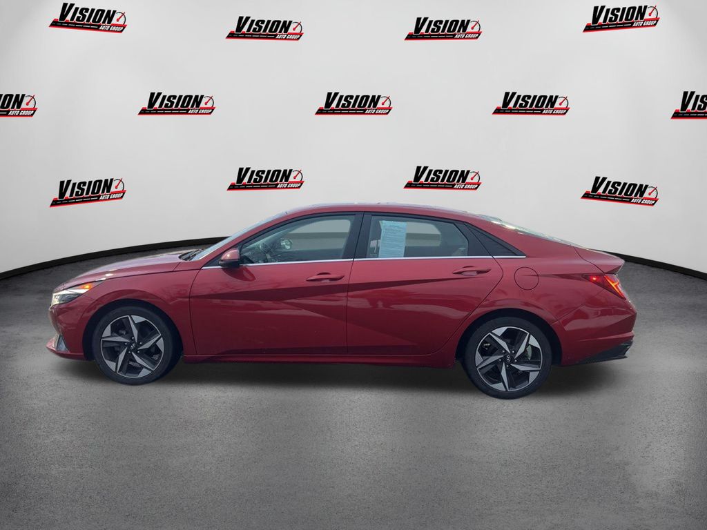 2022 Hyundai Elantra Limited photo 3