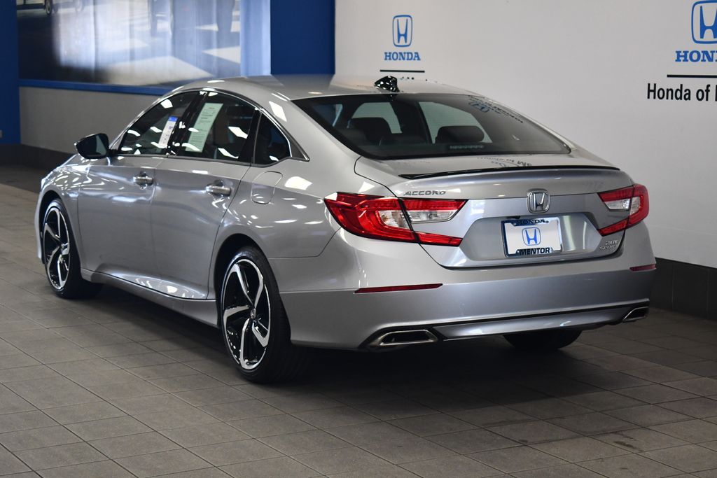 2022 Honda Accord Sport 2.0T photo 3