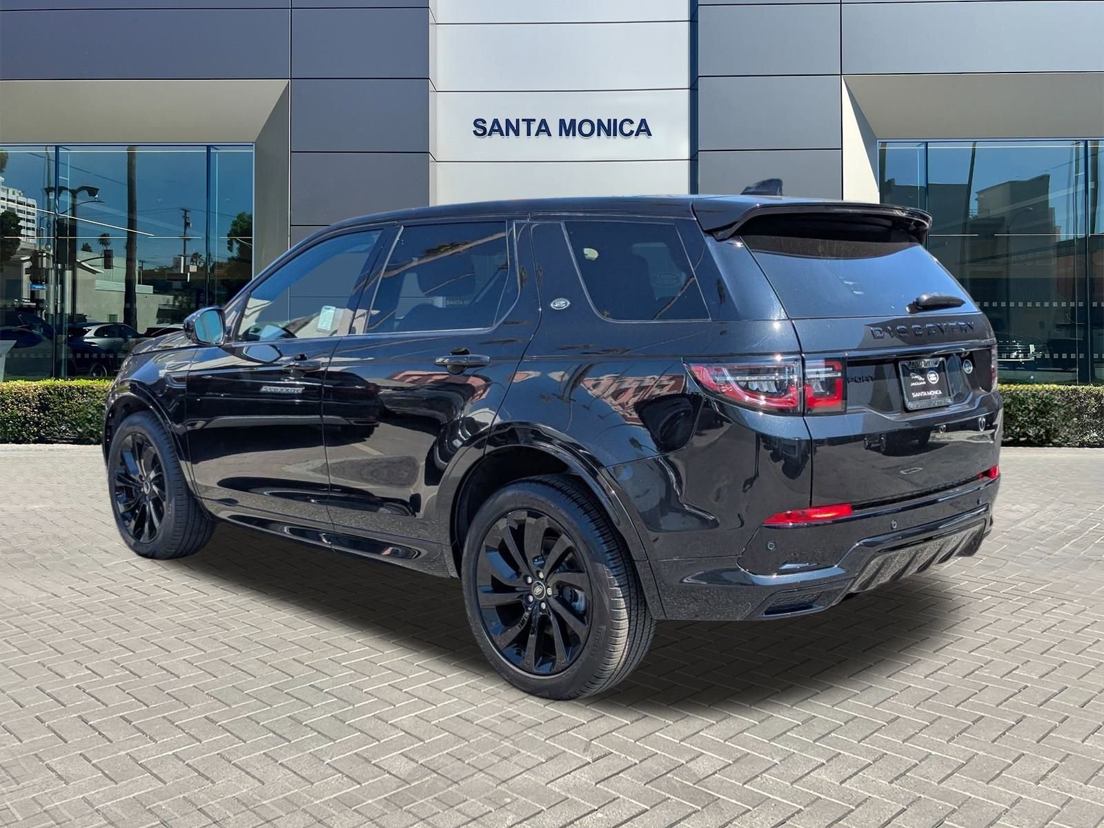 2023 Land Rover Discovery Sport SE R-Dynamic photo 6