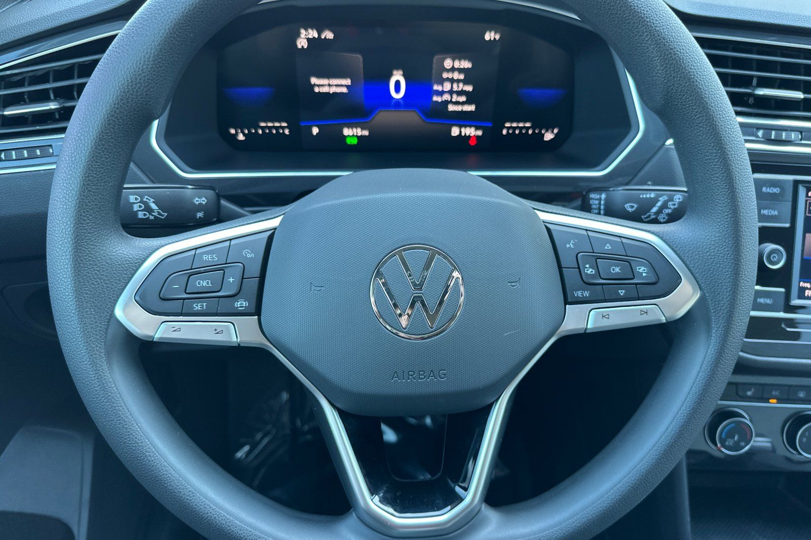 2023 Volkswagen Tiguan S photo 23