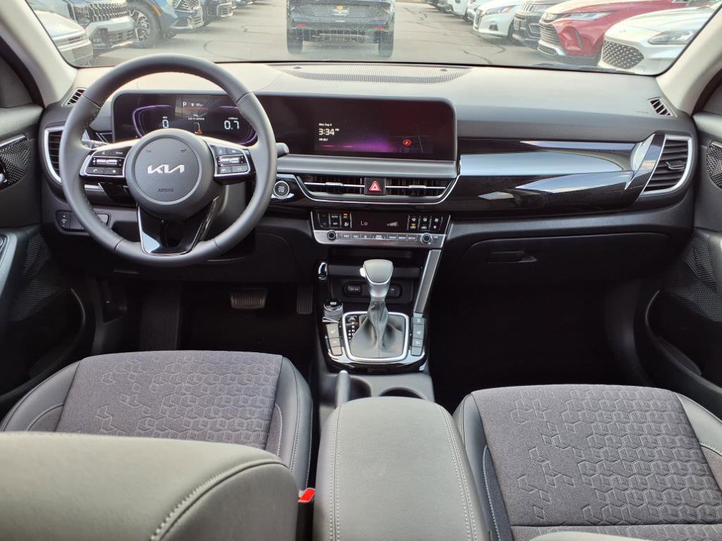 2026 Kia Seltos S photo 5