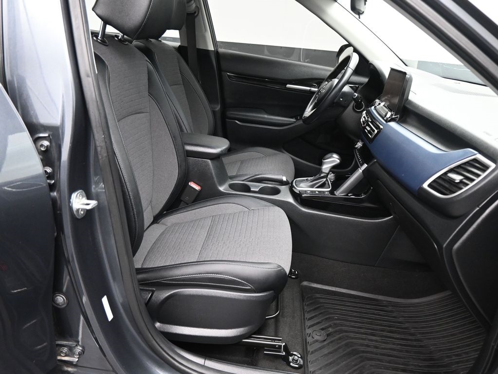 2022 Kia Seltos Nightfall Edition photo 14