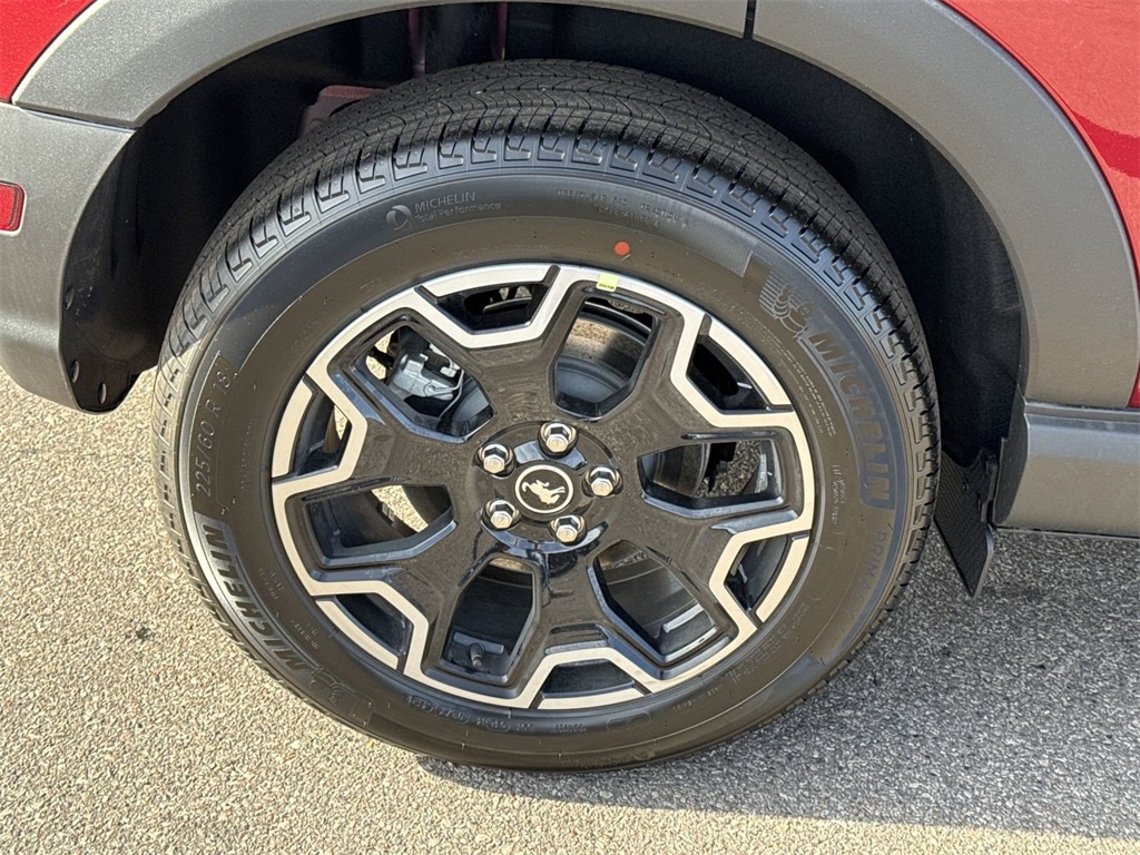 2025 Ford Bronco Sport Outer Banks photo 6