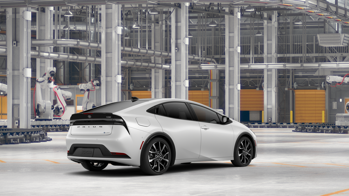 2026 Toyota Prius Plug-in Hybrid XSE Premium photo 10