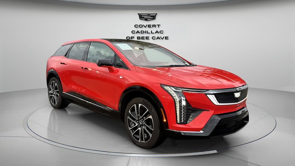 2025 Cadillac OPTIQ Sport 2's photo