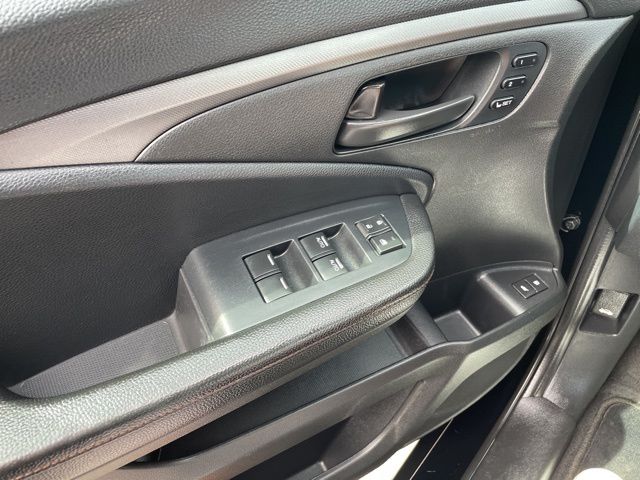 2022 Honda Pilot TrailSport photo 9