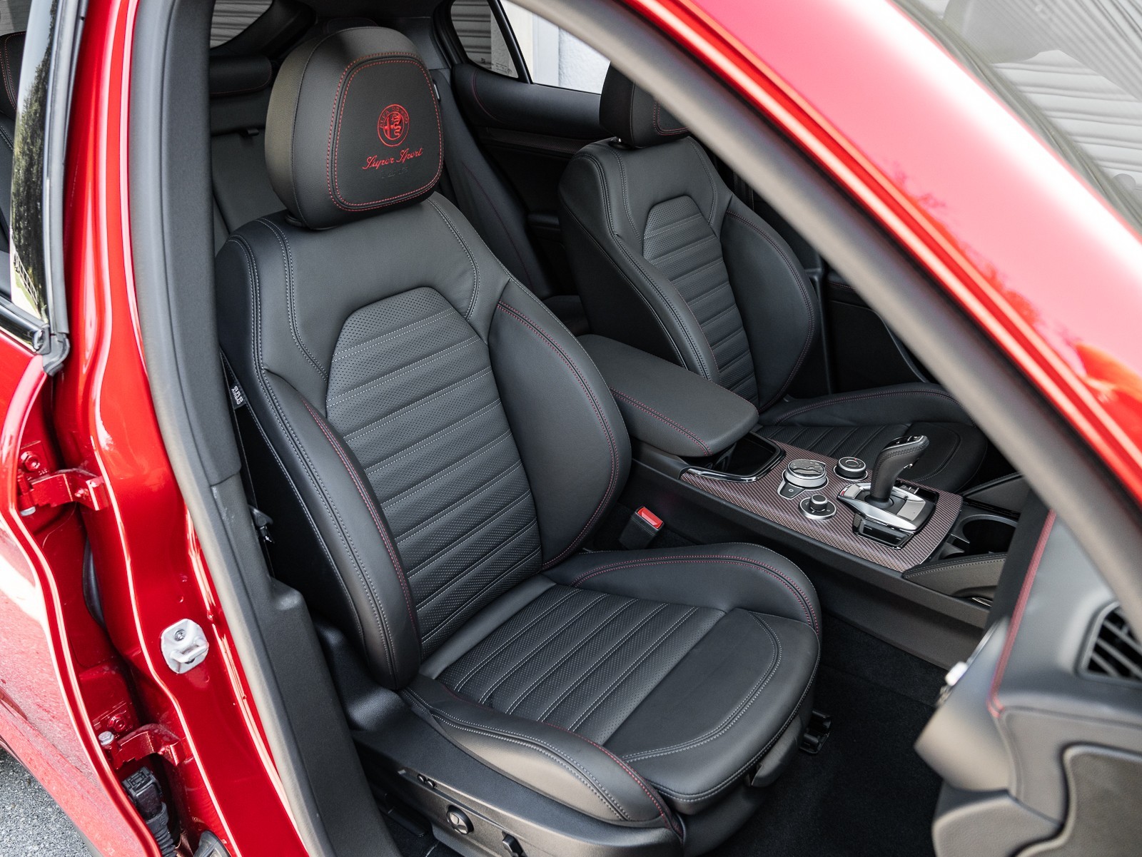 2024 Alfa Romeo Stelvio Quadrifoglio photo 14