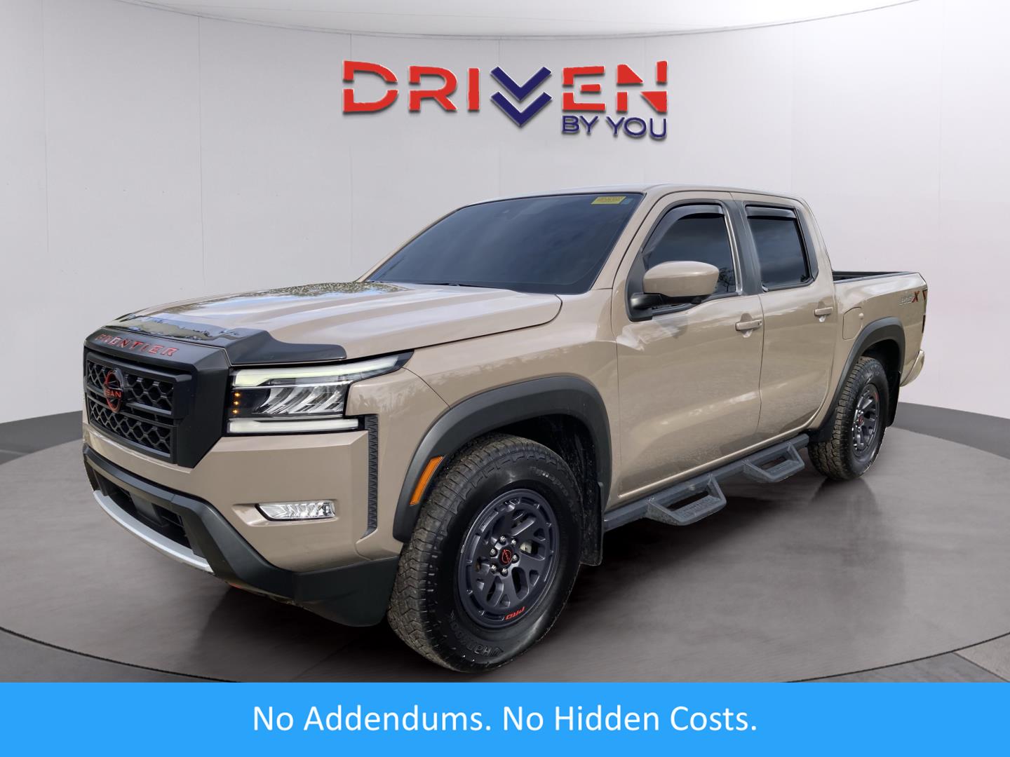 2023 Nissan Frontier PRO-X's photo