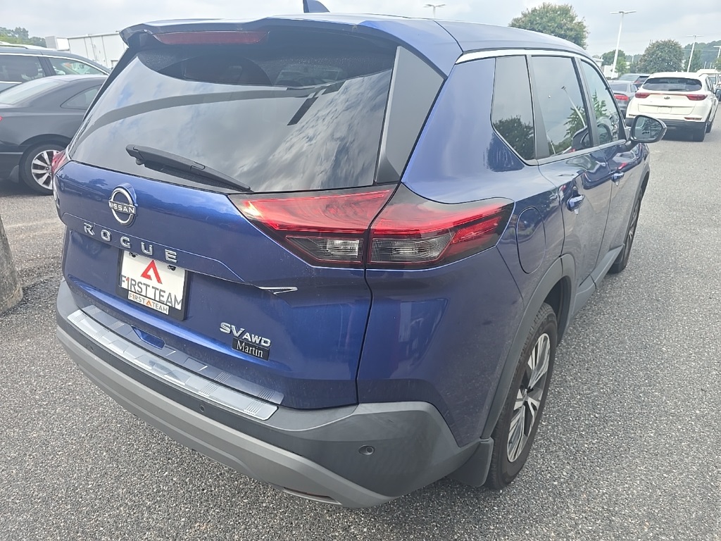 2022 Nissan Rogue SV photo 5