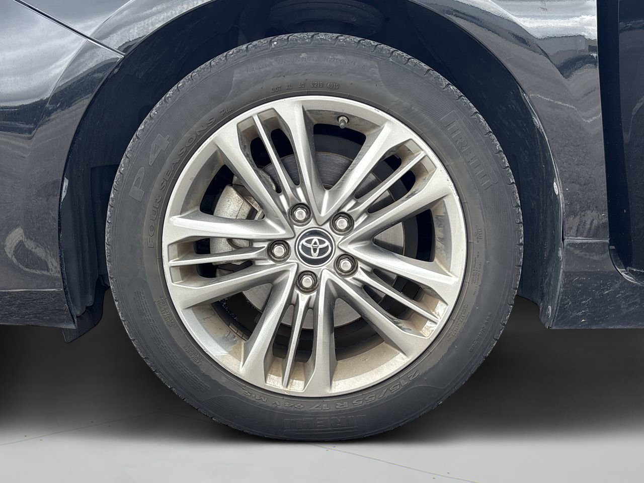 2017 Toyota Camry SE photo 28