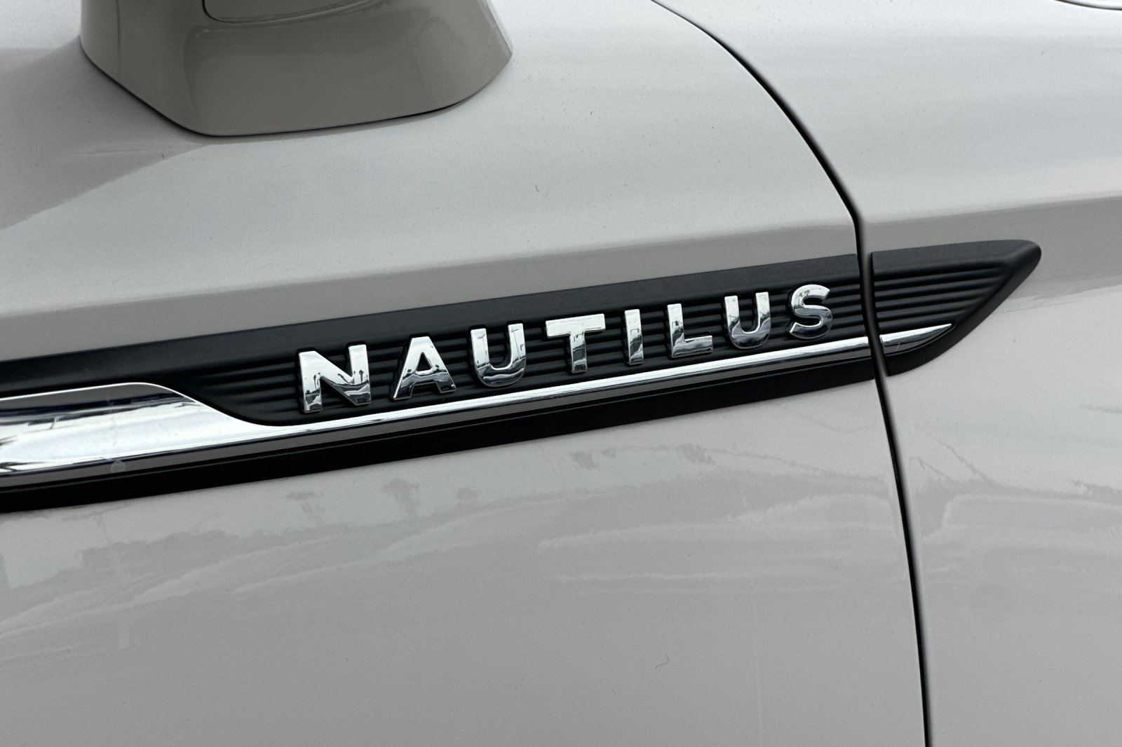 2022 Lincoln Nautilus Reserve photo 24