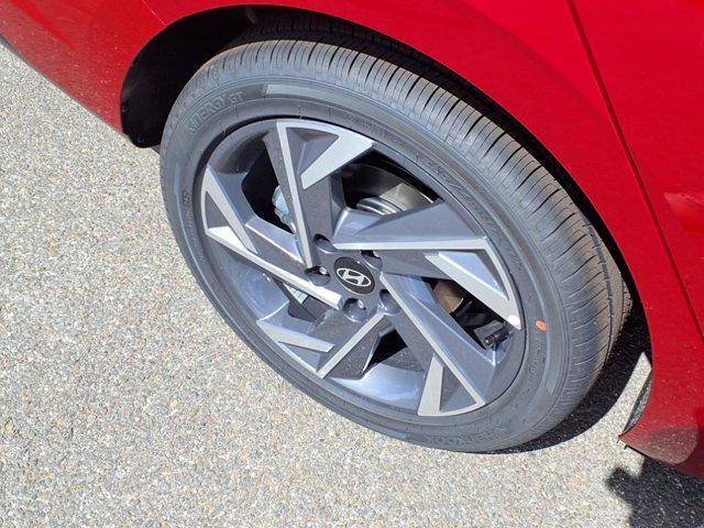 2025 Hyundai Elantra Limited photo 9
