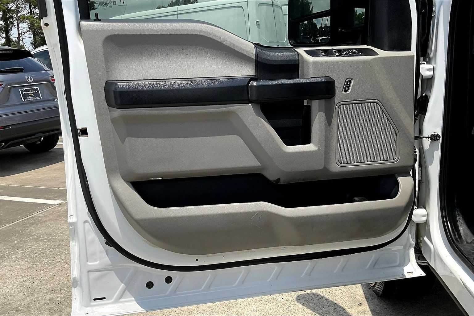 2021 Ford F-350 XL photo 19
