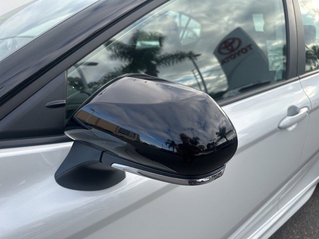 2025 Toyota Camry XSE photo 9
