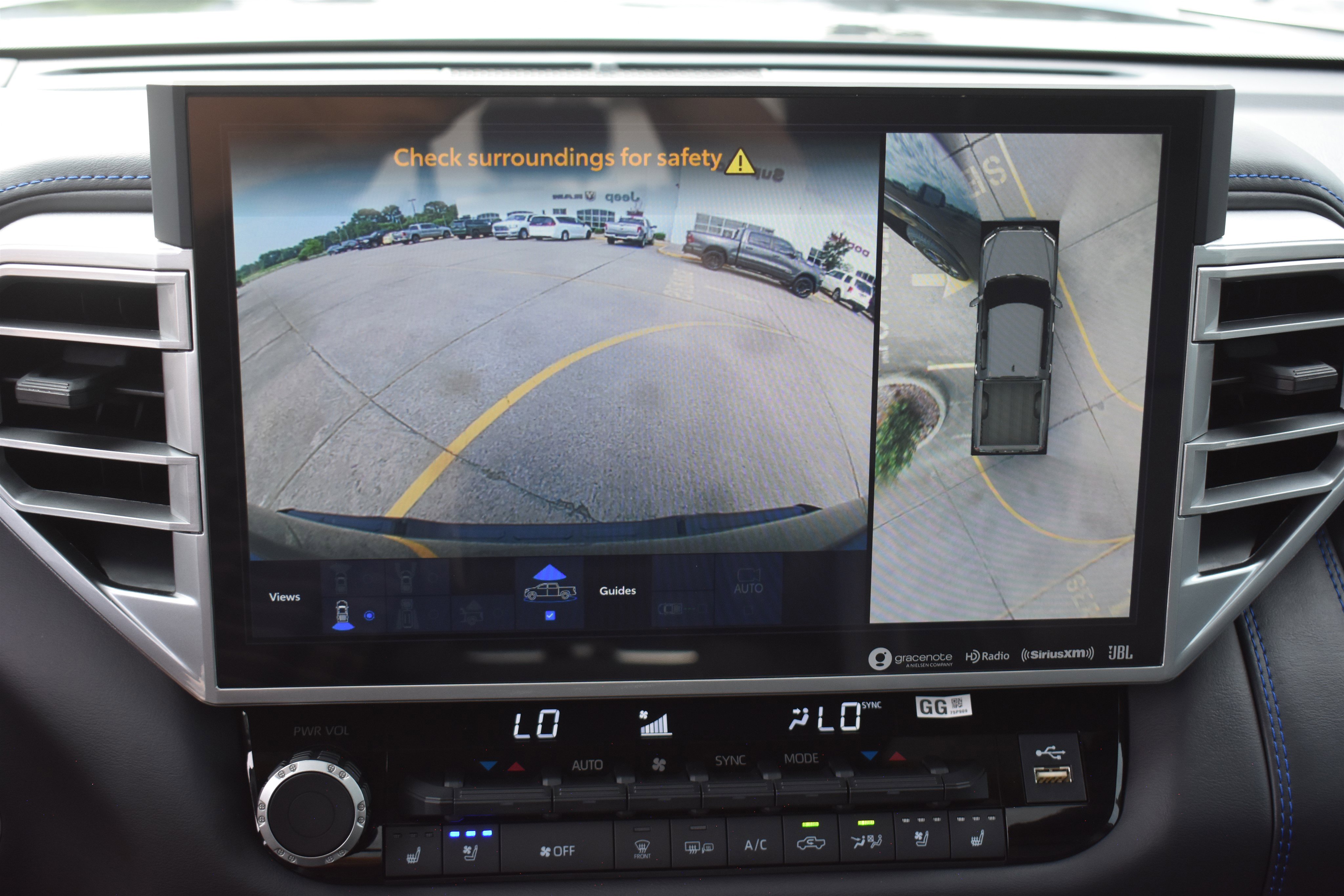 2024 Toyota Tundra Platinum photo 16