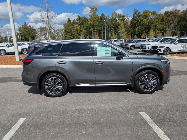 2026 Infiniti QX60 Luxe photo 2