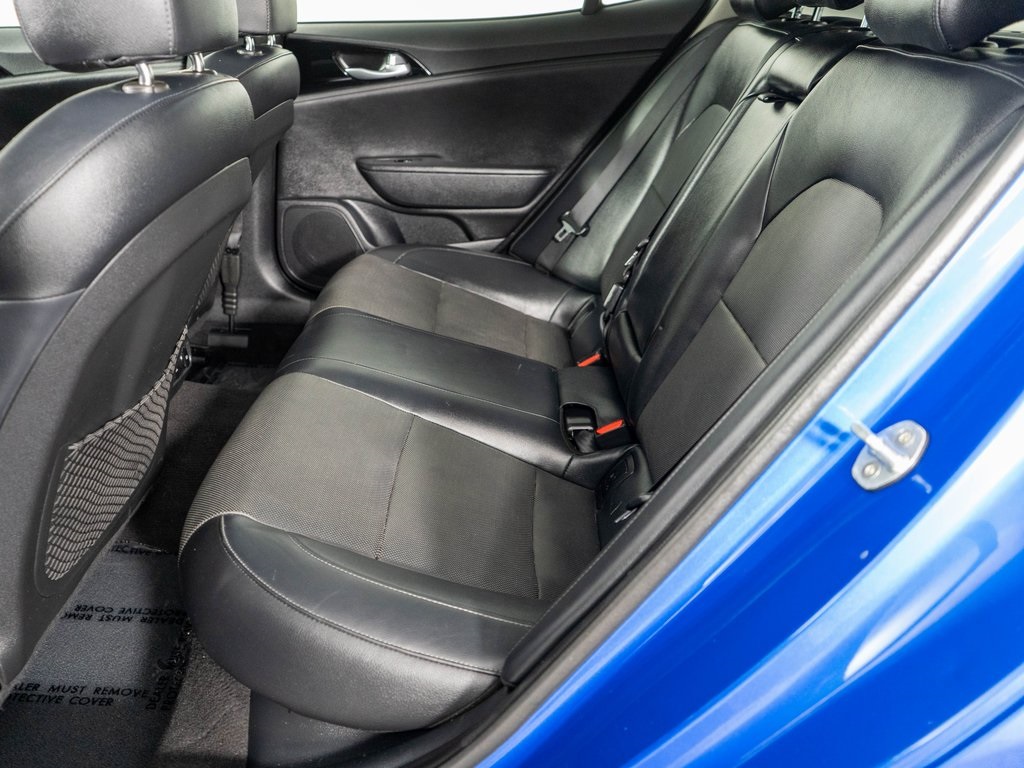 2019 Kia Stinger photo 11