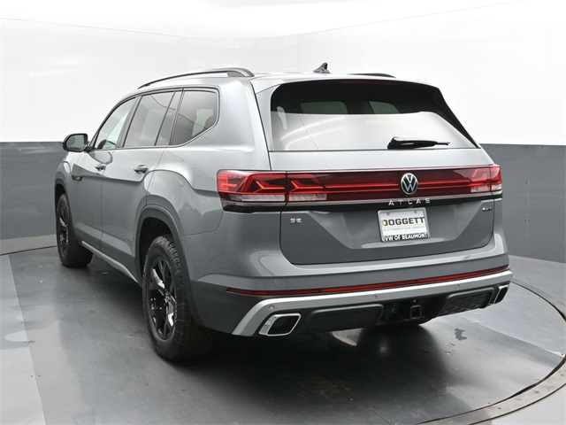 2025 Volkswagen Atlas Peak Edition SE photo 7