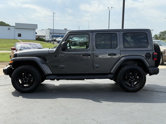 2021 Jeep Wrangler Unlimited Sahara Altitude photo 3